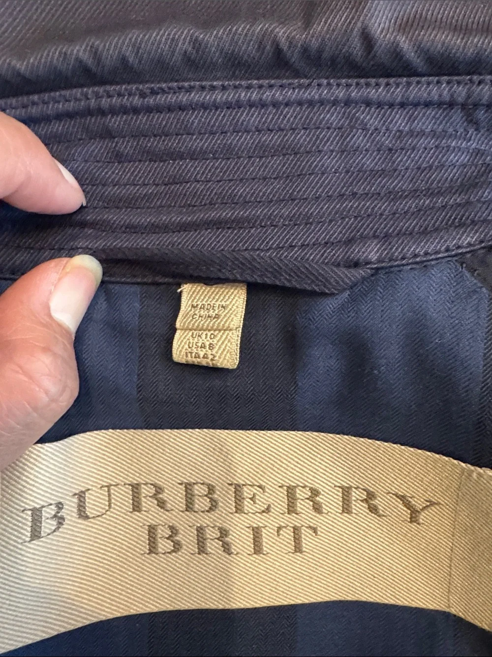 Authentic Burberry Navy Trench Coat with Black Leather Sleeves - Picture 13 of 16